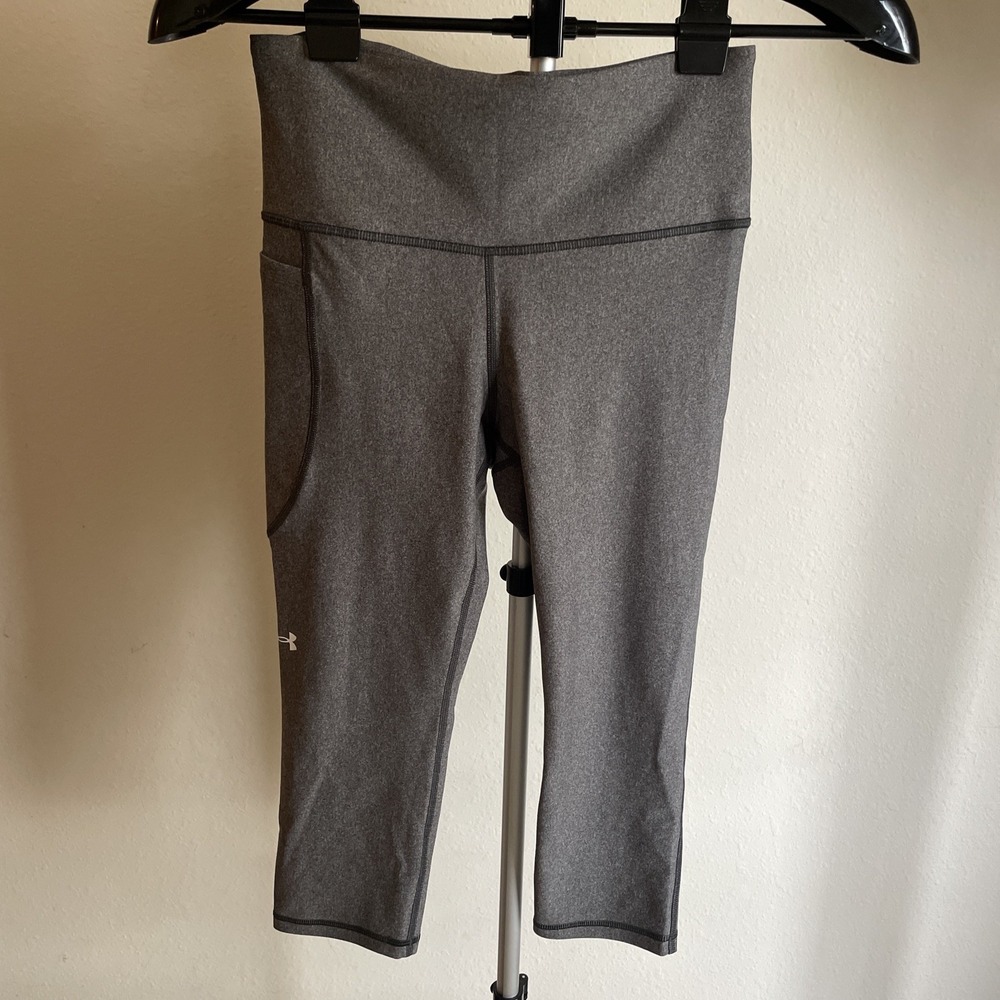 Under Armour Women's Gray High Rise Compression Capri  Pants Size Small